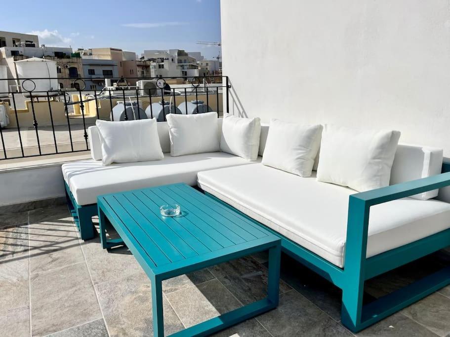 Beautiful 4-Bedroom Townhouse In 斯利马 外观 照片